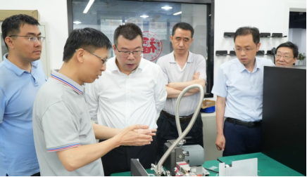 安益谱质谱仪-上海科学院率科学仪器团队赴苏州安益谱调研考察(图3)